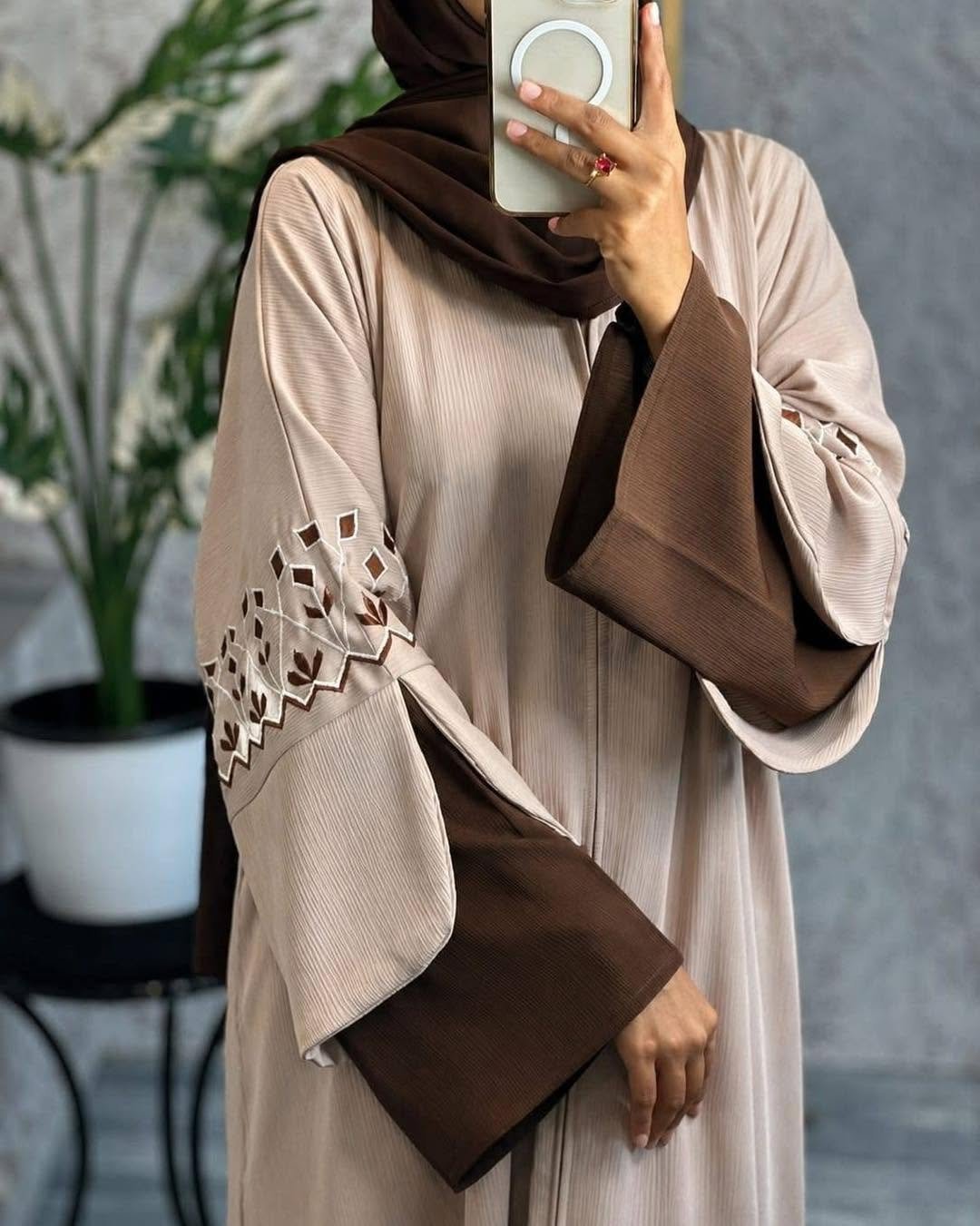 Jafran Contast Abaya